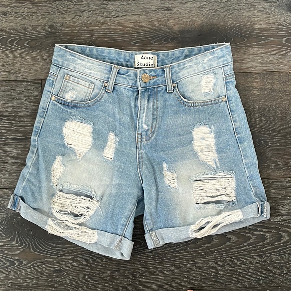 Acne Studios Jean shorts. Size 27.